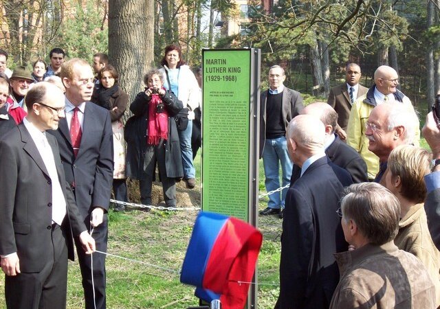 Un espace dédié à Martin LUTHER KING inauguré à Lyon (vidéo)