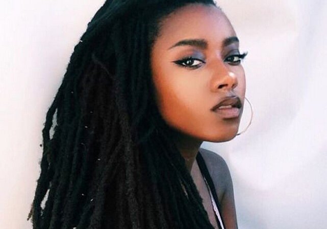 [BEAUTE] Expression de la féminité par les dreadlocks (chroniquebeautenoire.com)
