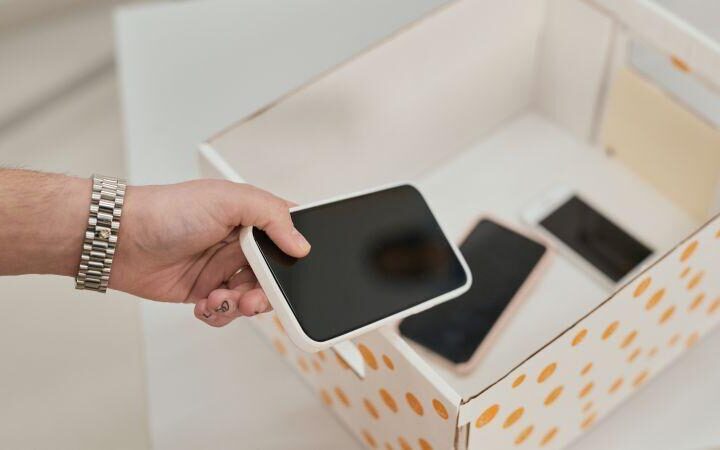 [ECOLE] Interdiction du téléphone portable au lycée dès la rentrée 2026 : quelles sont les modalités ?